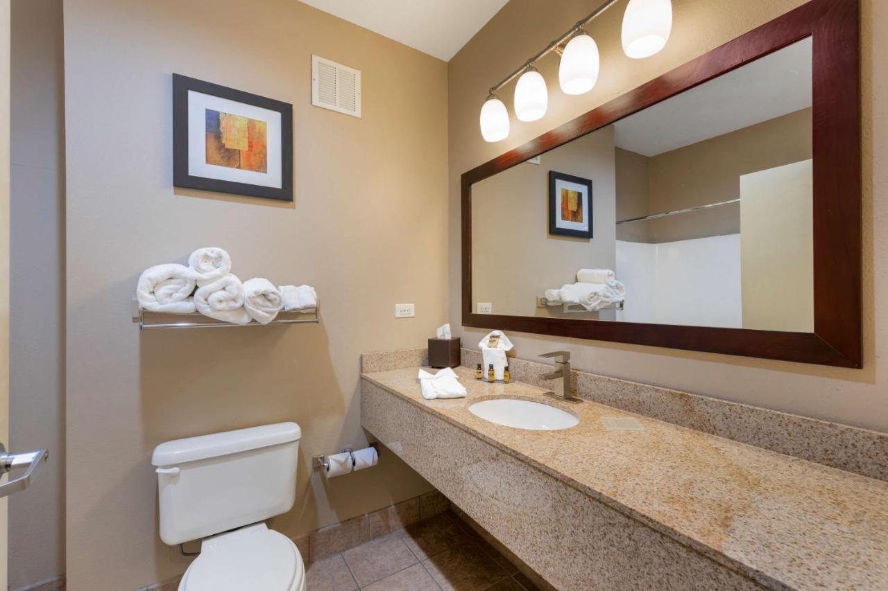 Western Y Hotel 3*